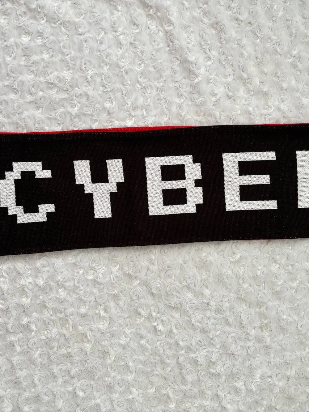EUC Ruffneck CYBERWARCON Knit Scarf & Beanie Set Red Black Winter Streetwear
